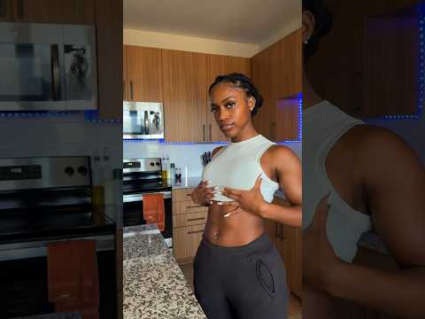 Tried a new fruit bowl recipe today! Could have been a bit thicker, but it was still good 😋