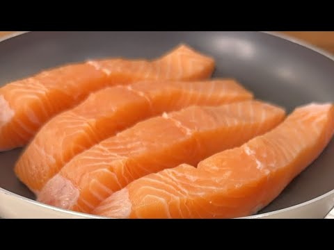 Mango ￼￼Chutney salmon with broccoli !! ￼ beautiful dinner on Wednesday evening !! ￼