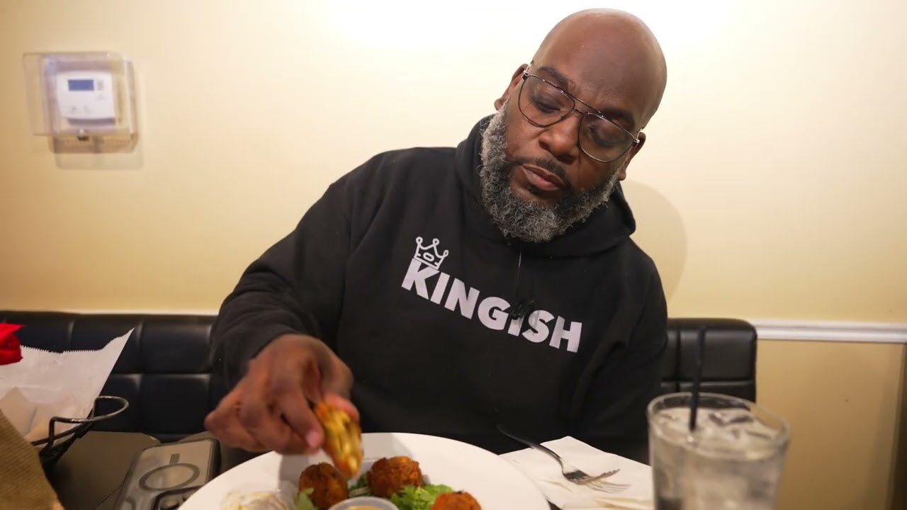 Here’s Everything I Ate At Johnny T’s in Jackson, MS