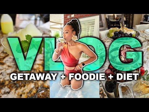 VLOG: Girl’s weekend, staying on track