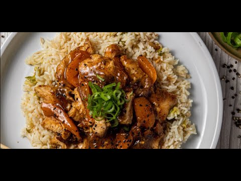 Black Pepper Chicken over Scallion Rice