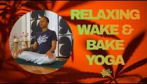 Relaxing Wake & Bake Yoga | 20 Minutes