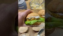 Vegan crab cake sandwiches 2 ways – baked or pan-fried! Watch the full video!